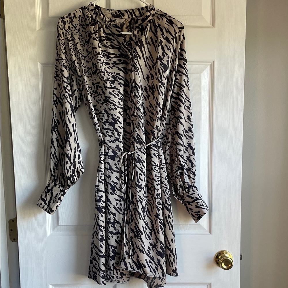 H&M Black and Tan Patterned Dress